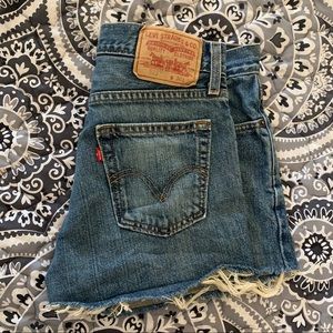 Levi’s shorts